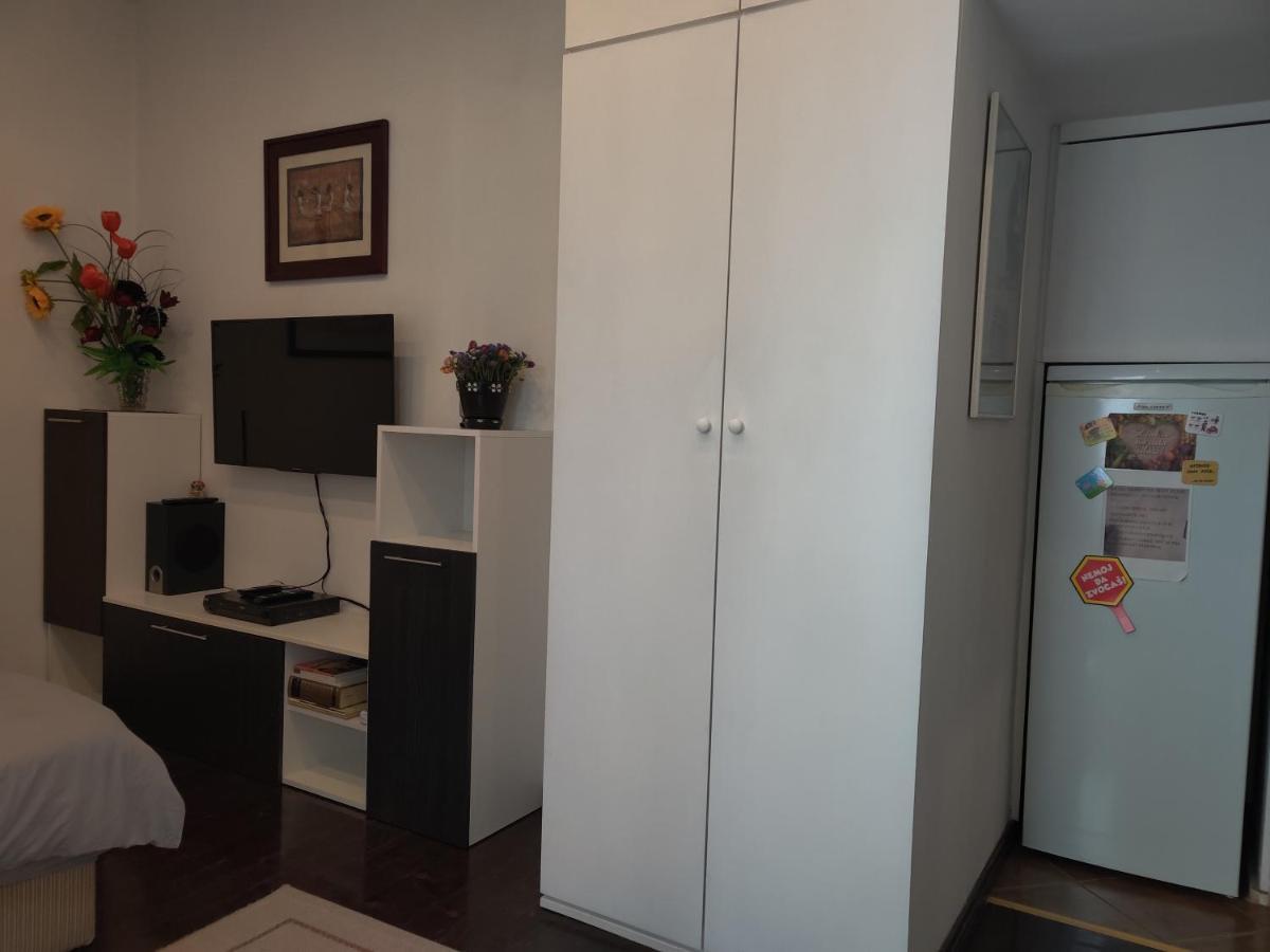 Slavija Square Apartment Cvetni Trg Beograd Eksteriør billede